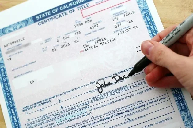 Can I Just Sign A Car Title Over To Someone?