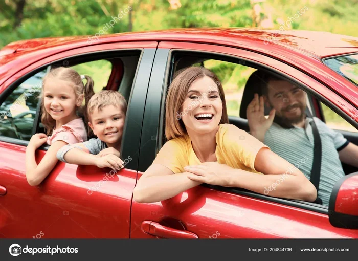 Best 8 Seater Car for Travelling with Family and Friends