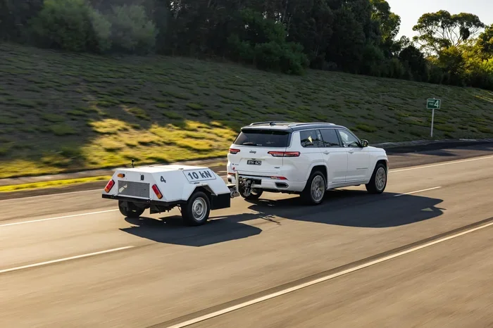 Can a V6 Pull a Travel Trailer or Do You Need More Power